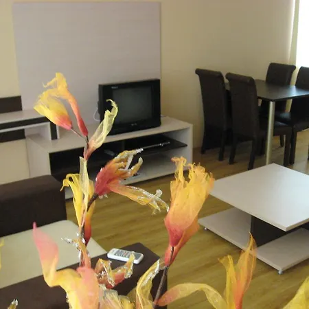 Reverie Apartment *